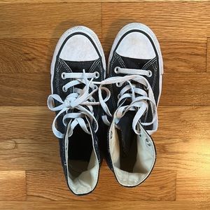 Converse Women’s Size 6